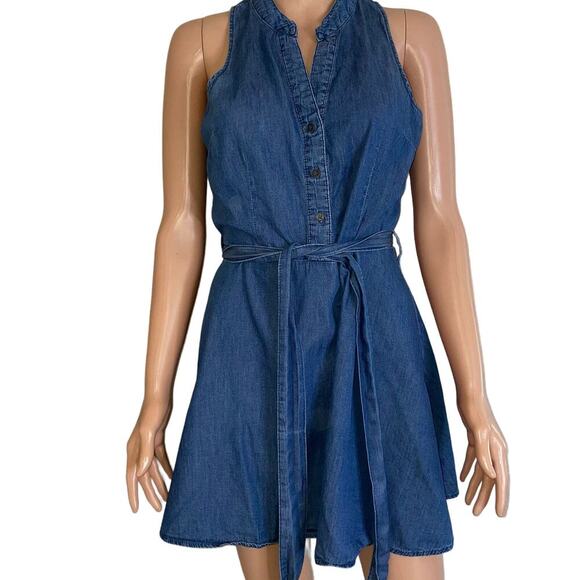 Almost Famous chambray dress 1/4 button up tie waist 100% Cotton SZ MD - Picture 1 of 10